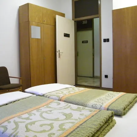 Zrinyi Hostel-3