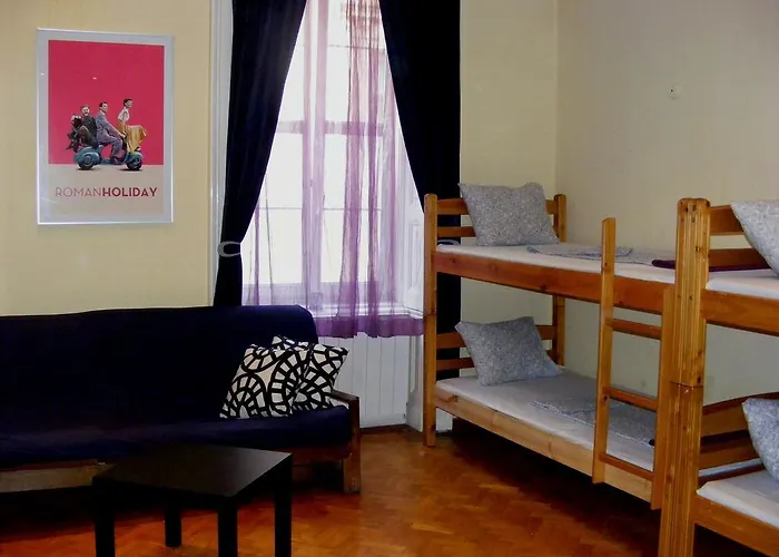 11Th Hour Cinema Hostel Budapeszt